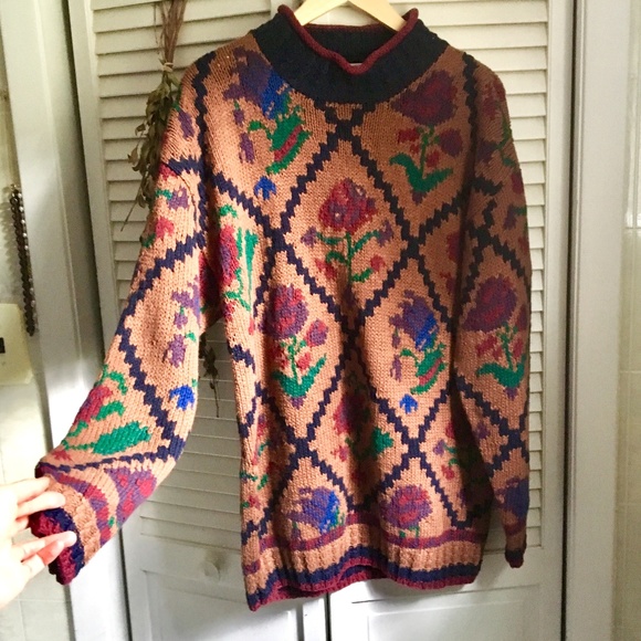 Vintage Sweaters - {Vintage Handknit} Oversized Floral Knit Sweater